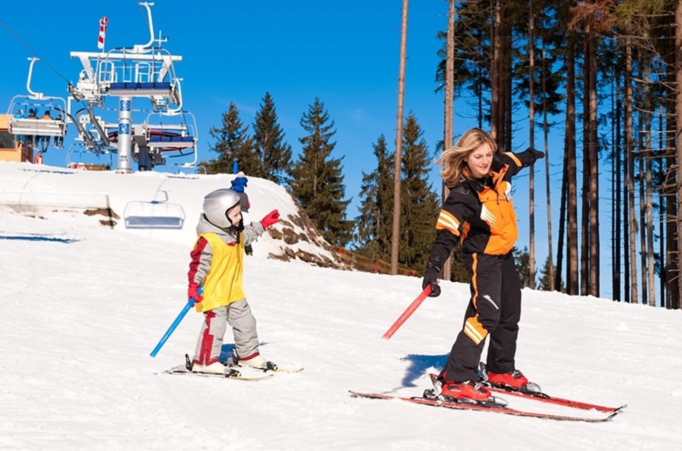 Letošní lyžařská sezóna přináší řadu novinek také pro děti 