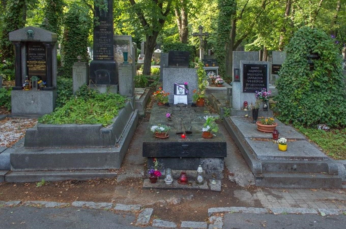 Hrob Jana Palacha na Olšanech