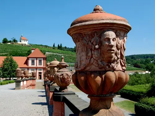 Kamenné poklady z pražských zahrad