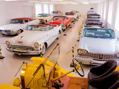 Muzeum amerických historických automobilů JK Classics v Lužné u Rakovníka