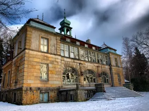 Lesní vila Heinricha Liebiega v Harcově – Wolkerovo sanatorium