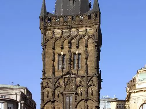 Do pražských veží se vrátil život, mejte prehled!