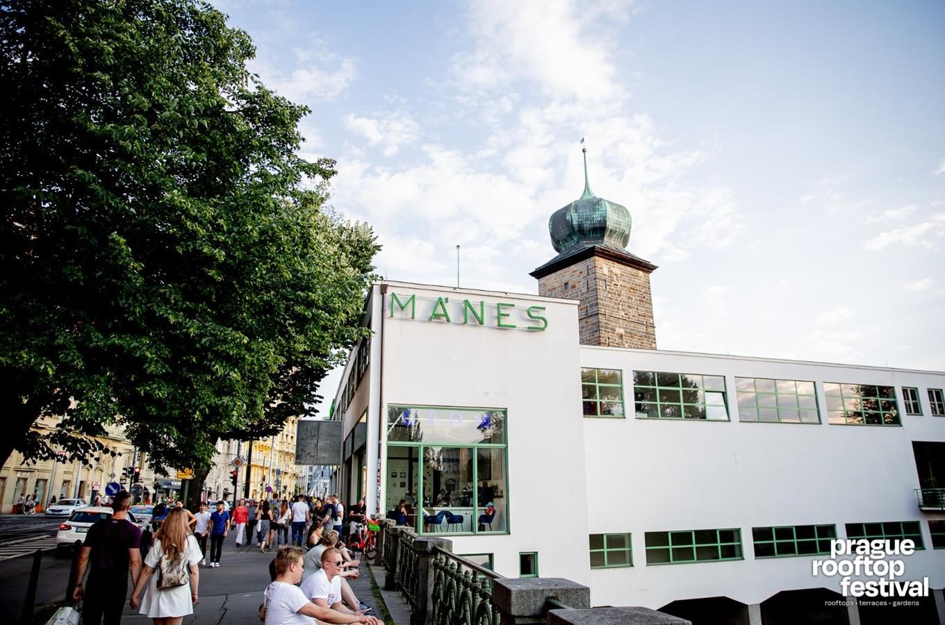 Manes Restaurant