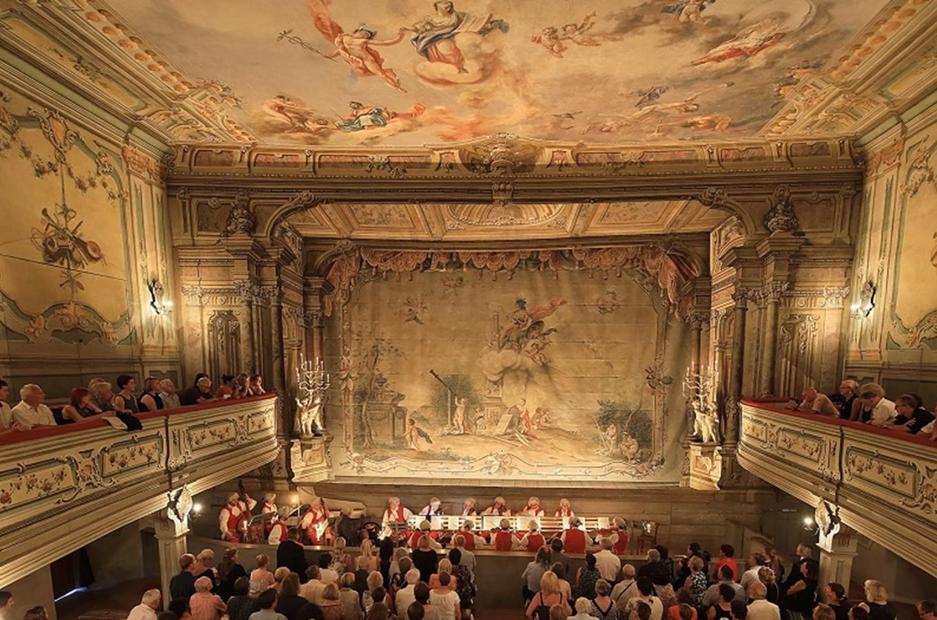 Opera Farnace v Barokním divadle zámku Český Krumlov