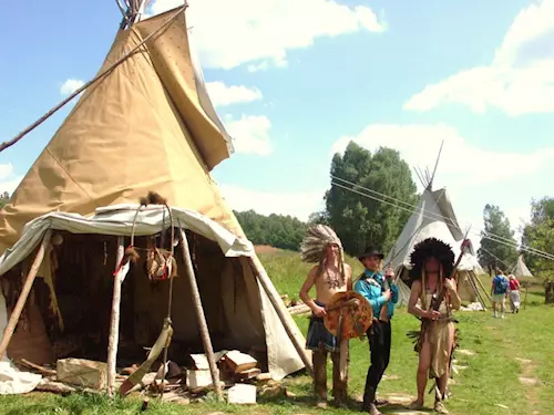 Indiánská vesnička Rosehill – poznejte svět prérijních indiánů