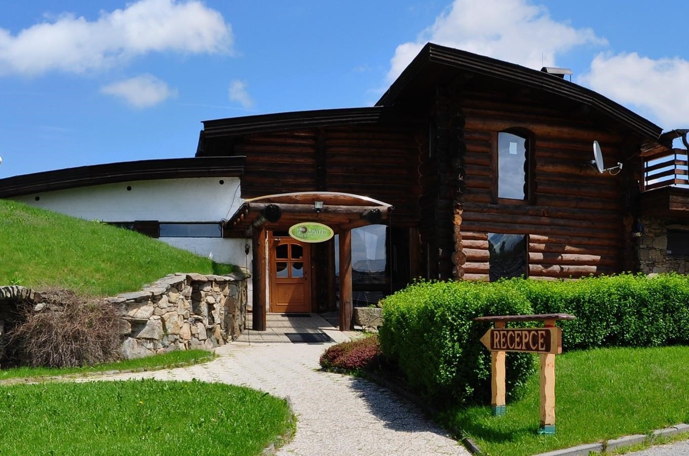 Kořenec Golf & Ski Resort u Boskovic na vrcholku Drahanské vrchoviny