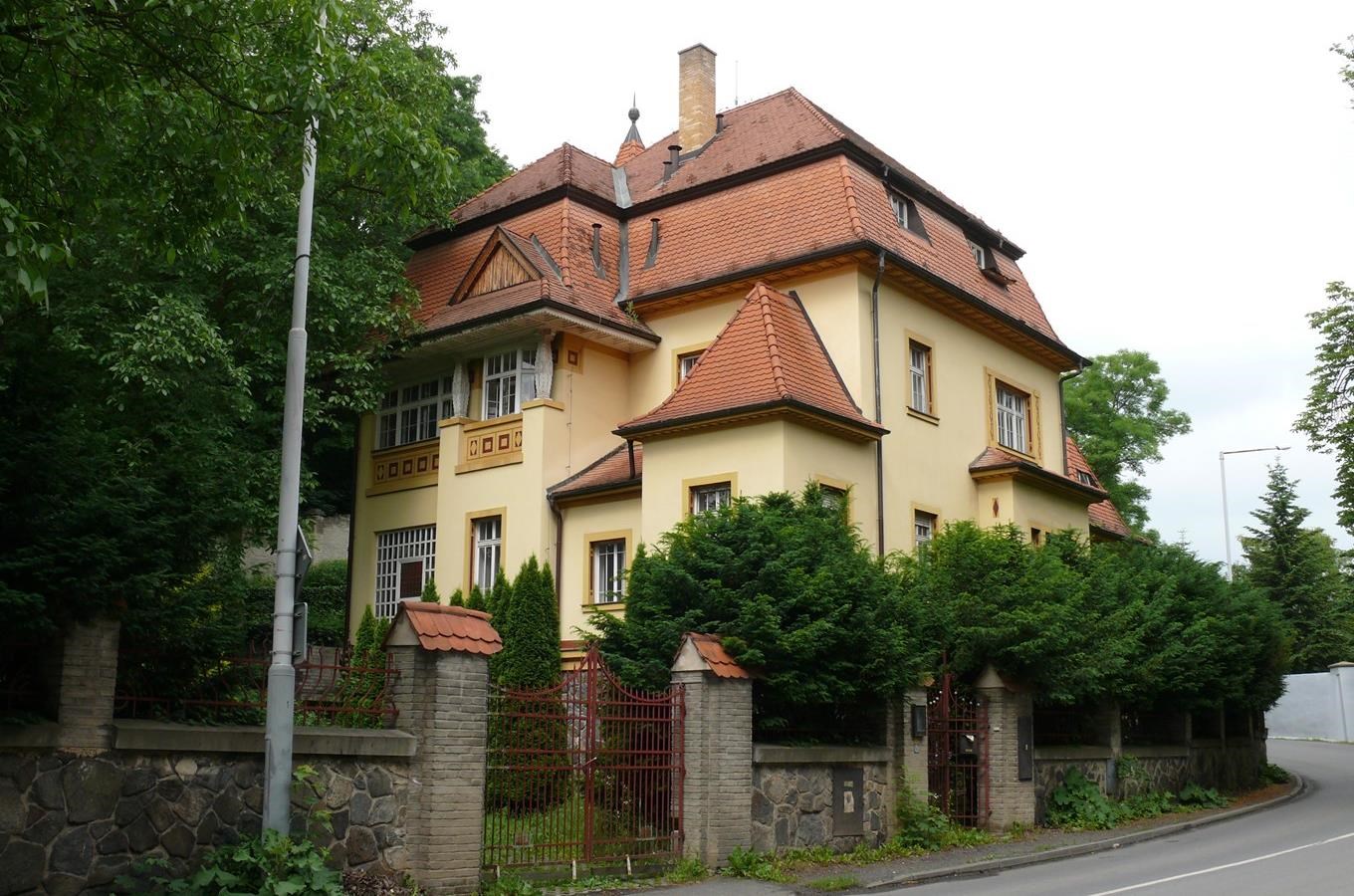 Zbraslavská Storchova vila v Praze