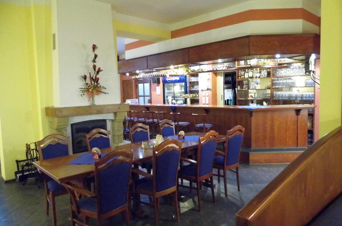 Restaurace a penzion Praha v Dolních Dunajovicích