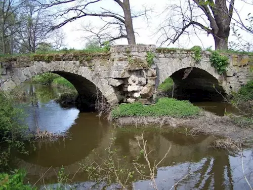 Barbořin kamenný most Zahrádky