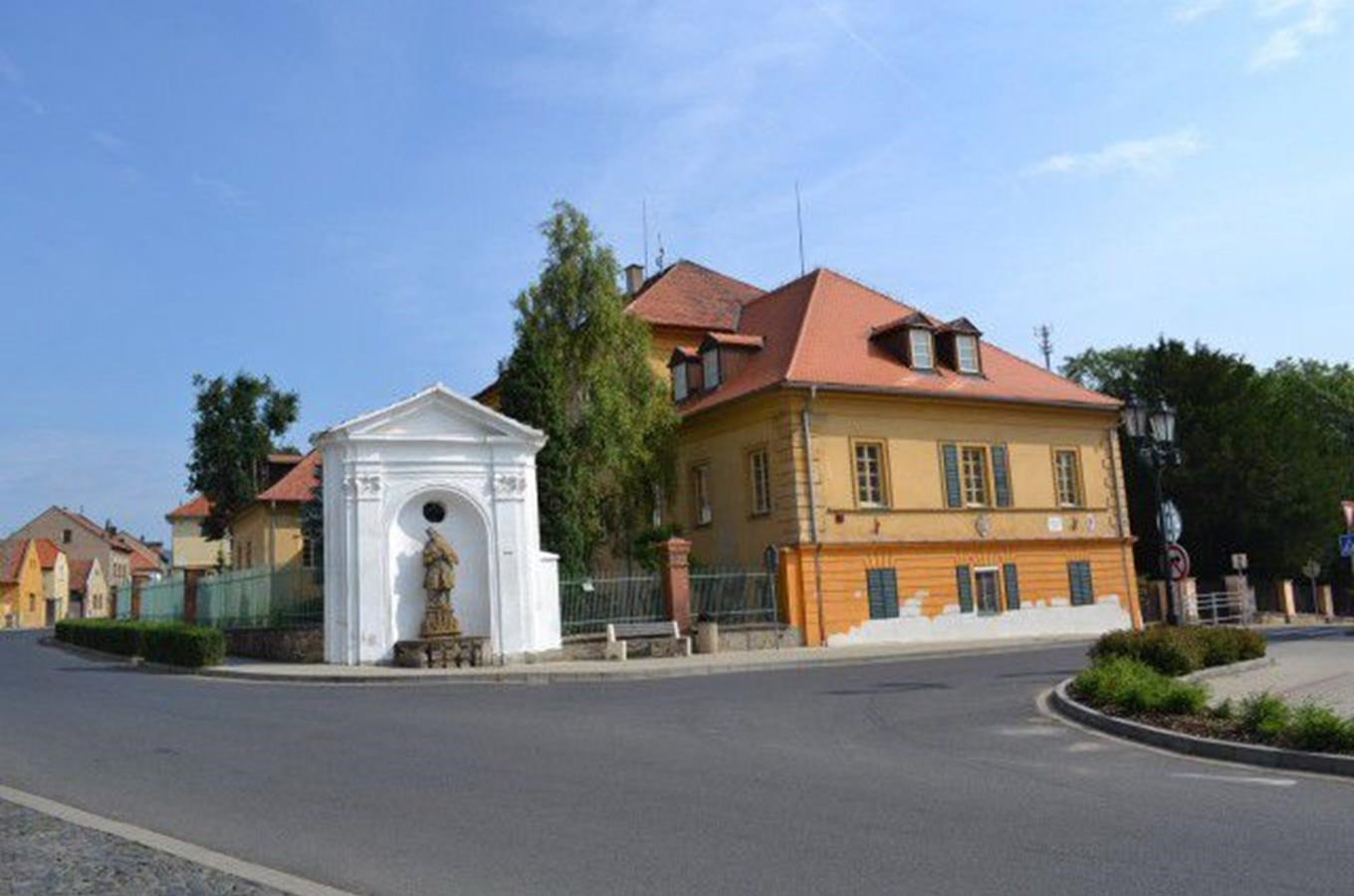 Zámek Třebívlice s muzeem Ulriky von Levetzow