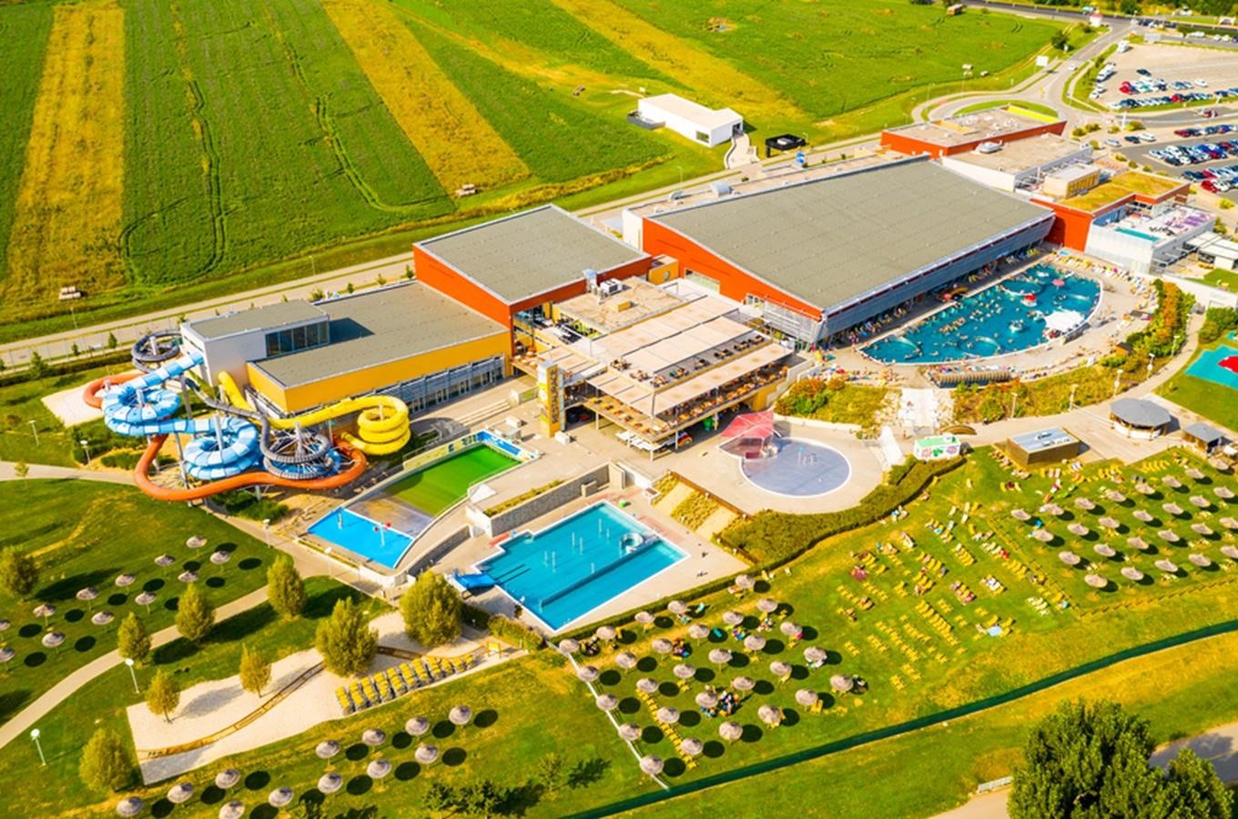 Nejnavštěvovanější místa v kategorii Zábavní turistické cíle: aquaparky v Čestlicích, Pasohlávkách a