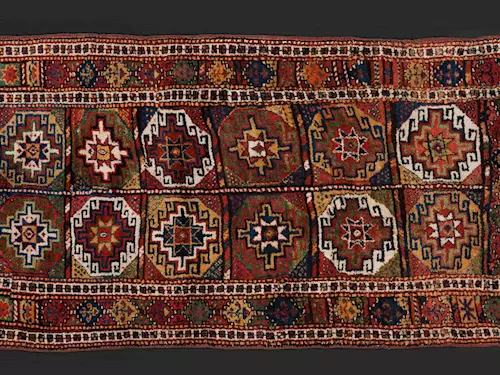Kavkazský koberec s rustikálním vzorem 15. stol.