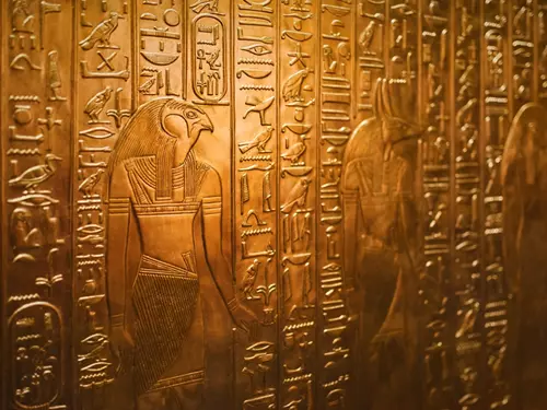 Kouzlo objevování – Od hieroglyfů k Tutanchamonovi – výstava egyptologie v Karolinu
