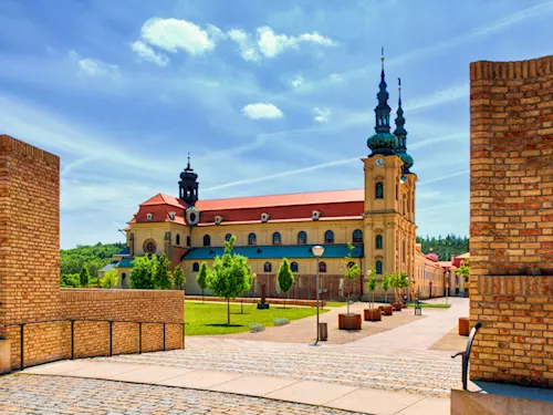 Bazilika Nanebevzetí Panny Marie a sv. Cyrila a Metoděje ve Velehradě – největší barokní chrám v České republice