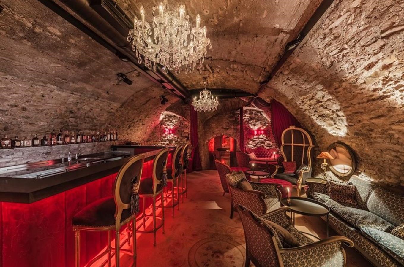 Le Valmont –  exkluzivní club, cocktail a lounge v centru Prahy