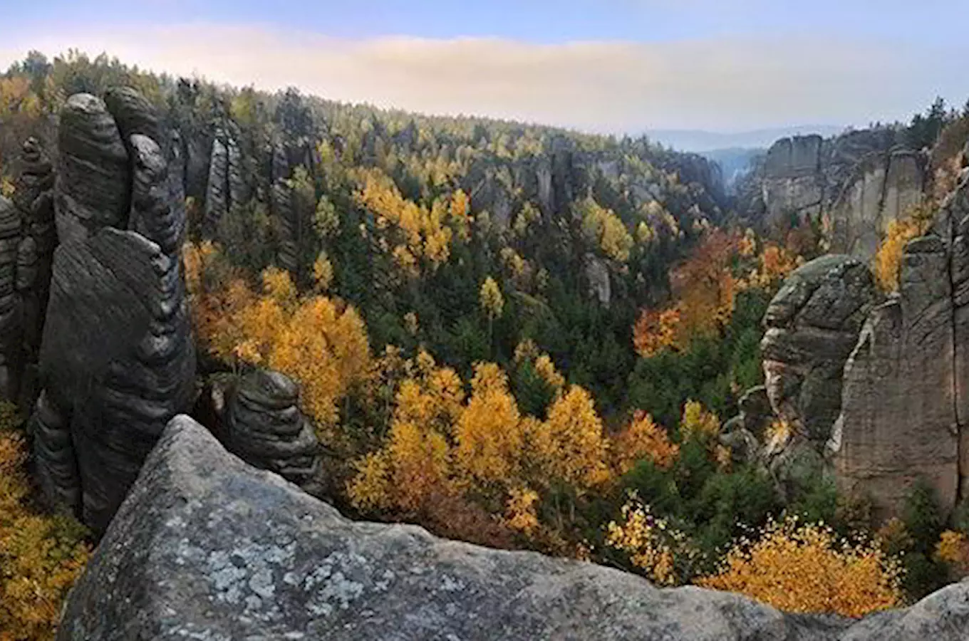 Prožijte barevný podzim a veselou zimu na Broumovsku