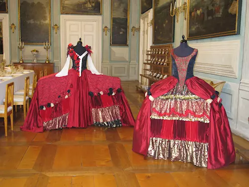 Krása (v) kostýmu – výstava nejkrásnějších operních kostýmů z Národního divadla na zámku v Litomyšli