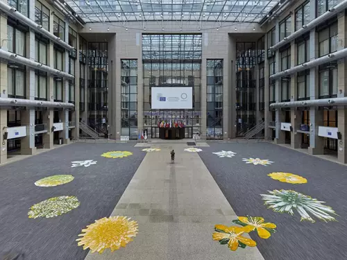 Květinová unie – výstava Národní galerie v Praze, Veletržní palác
