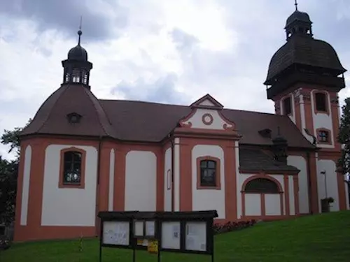 Kostel Narození svatého Jana Křtitele ve Valči