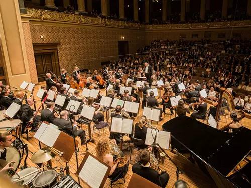 Svatováclavský hudební festival – Jan Mráček & PKF. Dvořák, Martinů