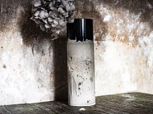 Prasko – vázy ze skla a betonu