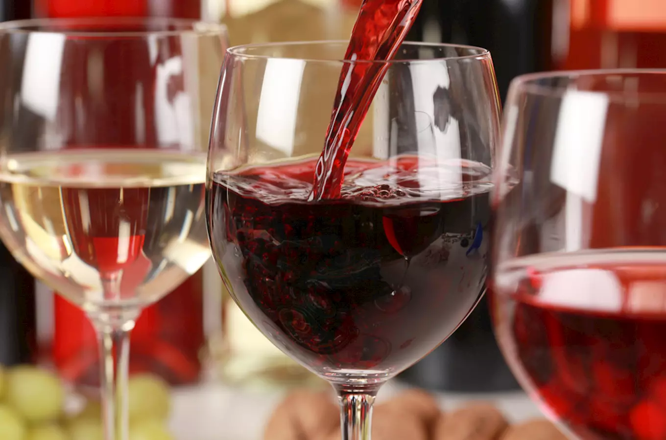 Tři tipy na místa, na nichž víno poteče proudem