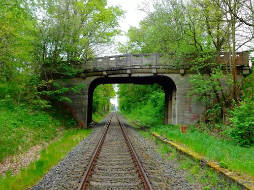 Železniční kuriozita: peážní trať u zaniklé obce Fukov