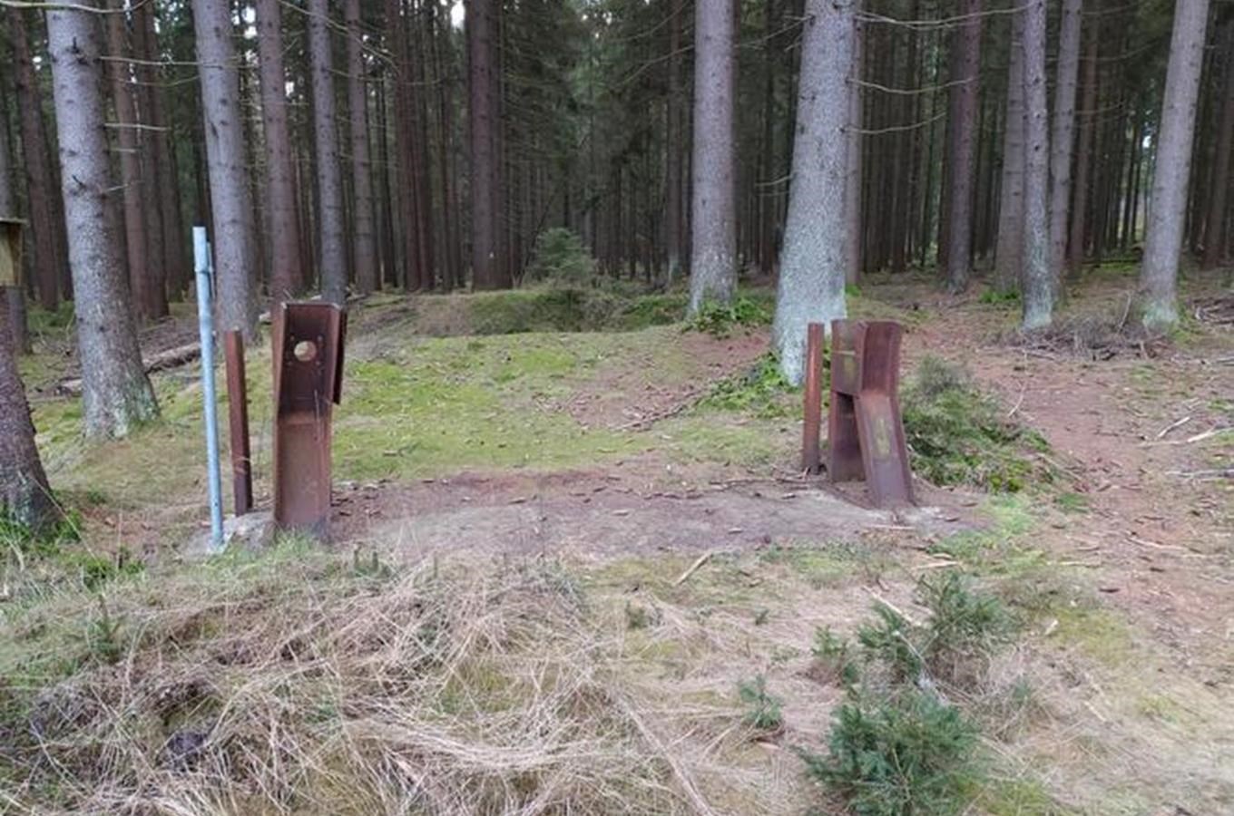 Prvorepublikový hraniční zátaras v Českém lese