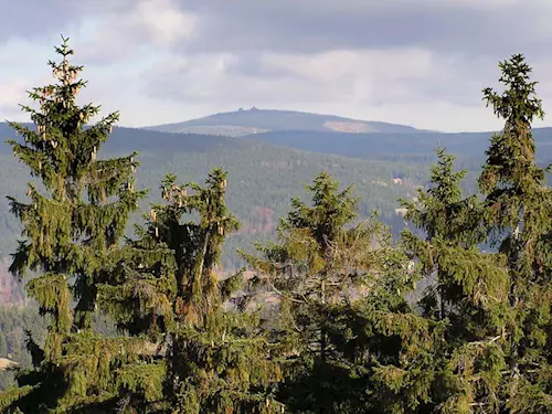 Rozhledna Slovanka v Jizerských horách nabízí nové výhledy