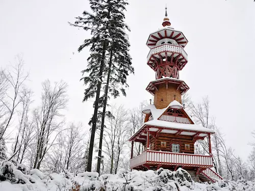 Jurkovičova rozhledna v Rožnově pod Radhoštěm – zimní a vánoční prohlídky