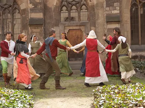 Stredoveký meštanský tanec