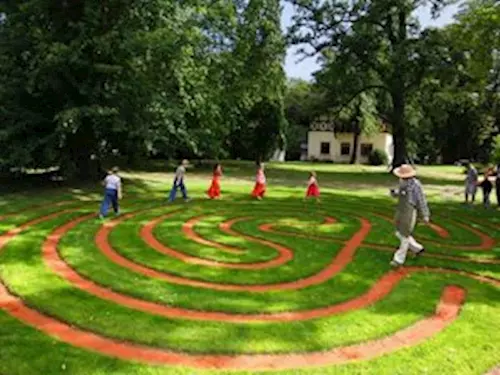 12. královský labyrint v zámeckém parku Loučeň
