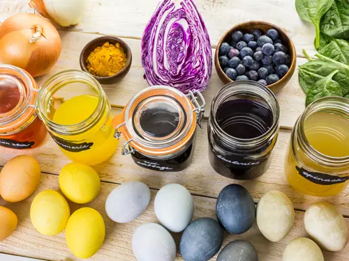 Velikonoce: Jak nabarvit velikonoční vajíčka přírodní barvou?