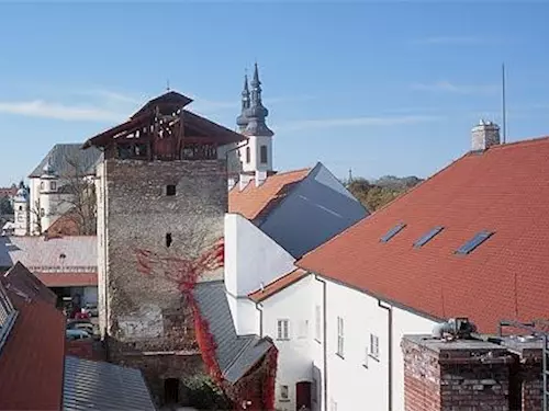 Červená věž v Litomyšli – Muzeum restaurování a historických technologií.