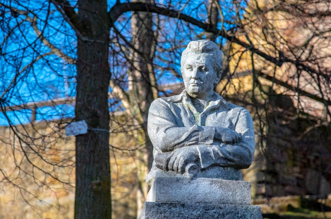 Památník Jaroslava Haška v Lipnici nad Sázavou