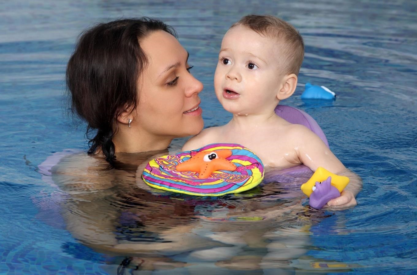 Kurzy plavání kojenců a batolat Delfínci