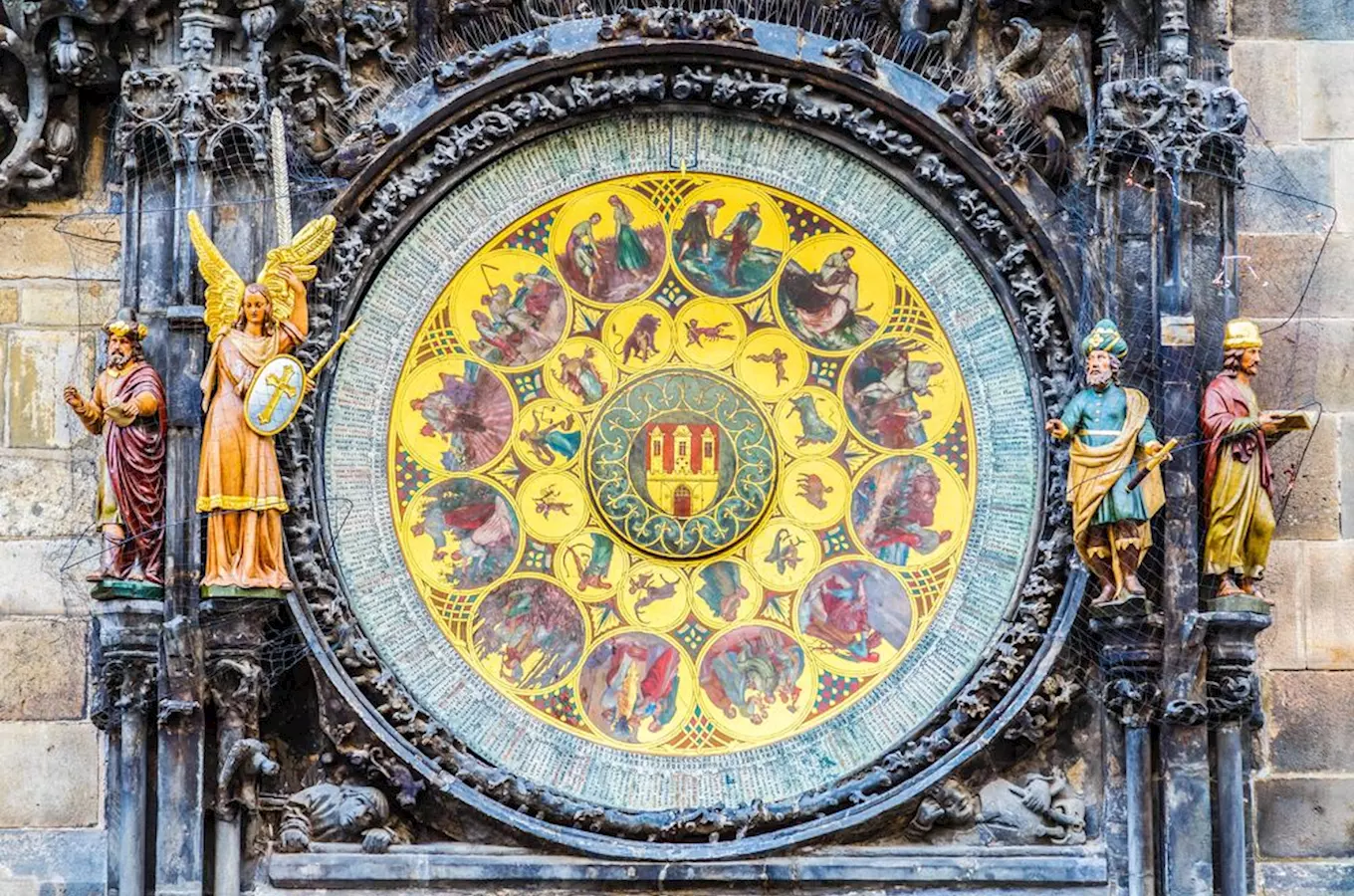 Z pražského orloje zmizelo kalendárium, věž se v červnu uzavře