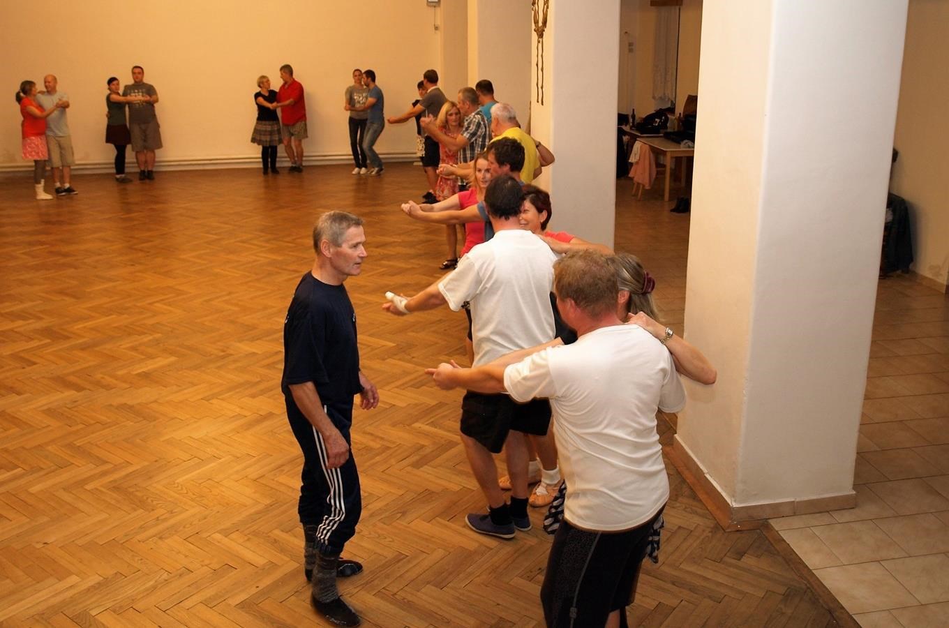 Škola verbuňku a lidových tanců – Kurzy lidových tanců