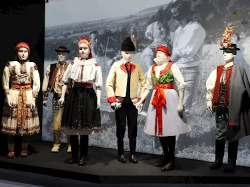 Slovácké muzeum v Uherském Hradišti se chlubí národopisnou expozicí