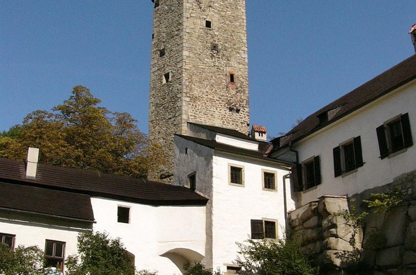 hrad Roštejn
