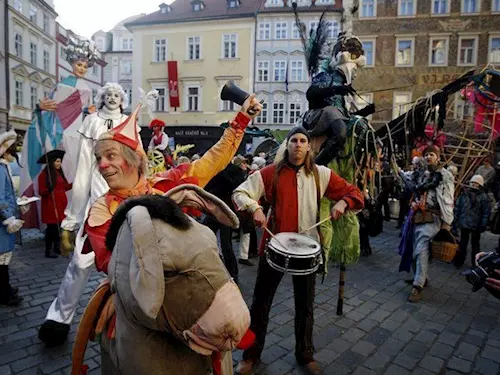 Masopustní a karnevalové zážitky prinese Praha