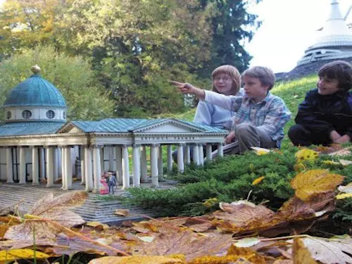Miniatury ceských památek mužete obdivovat v parku Boheminium v Mariánských Lázních