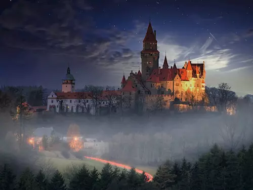 Romantický hrad Bouzov – hradní skvost střední Moravy