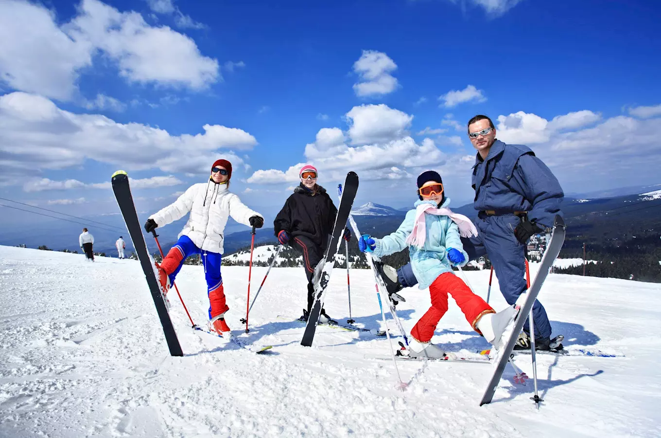 Vysoké teploty trápí vlekaře, lyžování však není nemožné