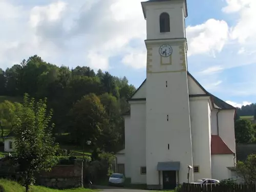 Kostel sv. Mikuláše v Hanušovicích