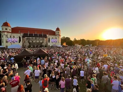 13. Holešovská Regata – hudební festival pro celou rodinu u zámku Holešov