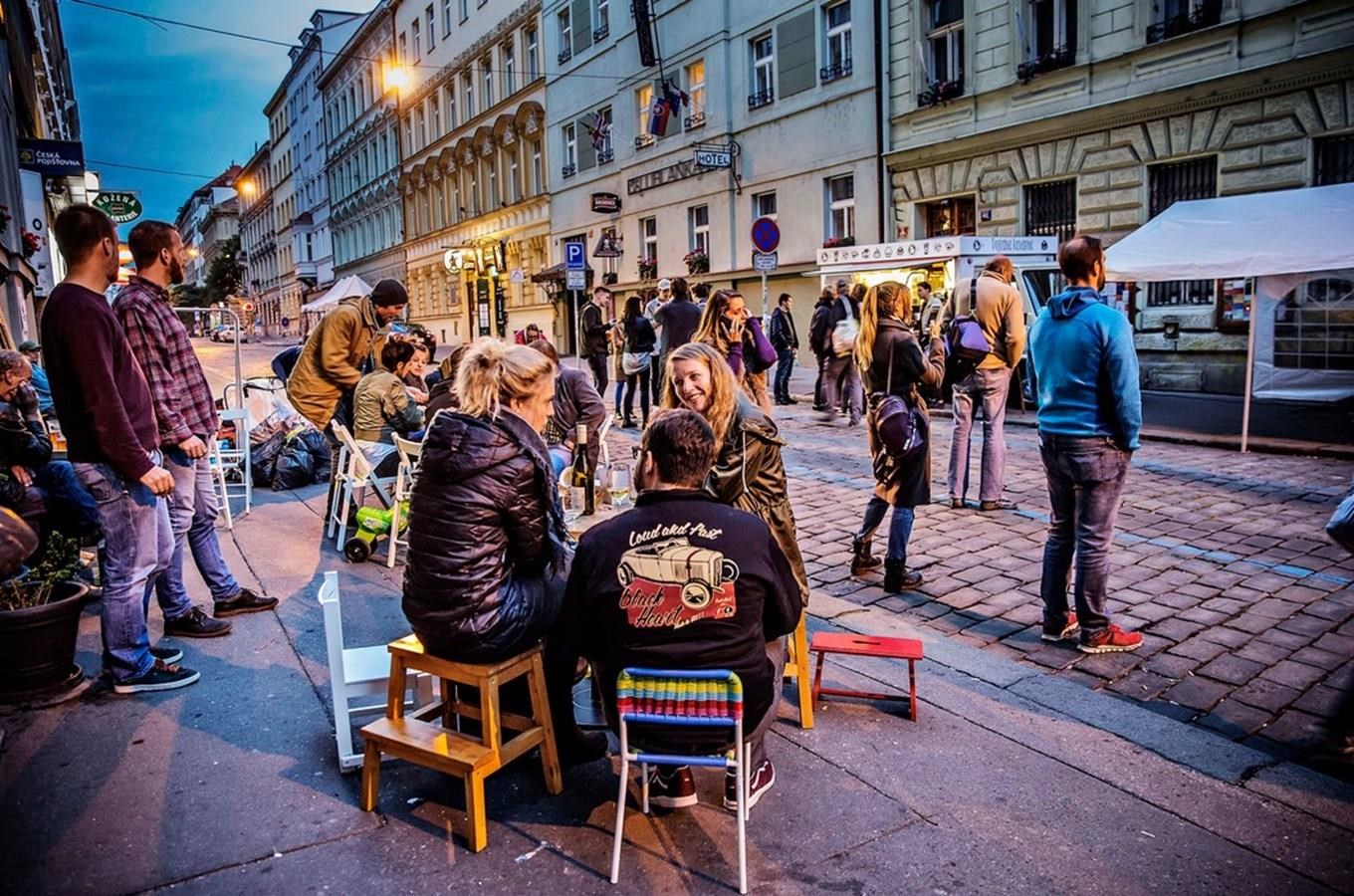 Sousedské slavnosti Zažít město jinak rozproudí život v ulicích Prahy