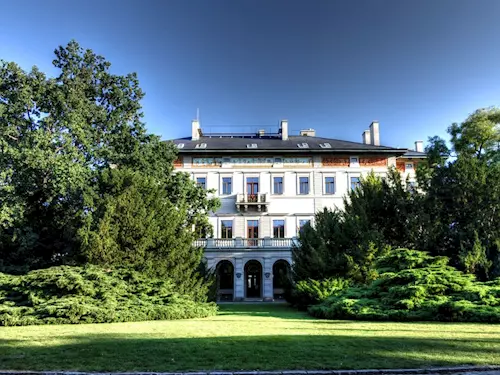 Gröbeho vila – letní sídlo podnikatele Moritze Gröbeho v Praze