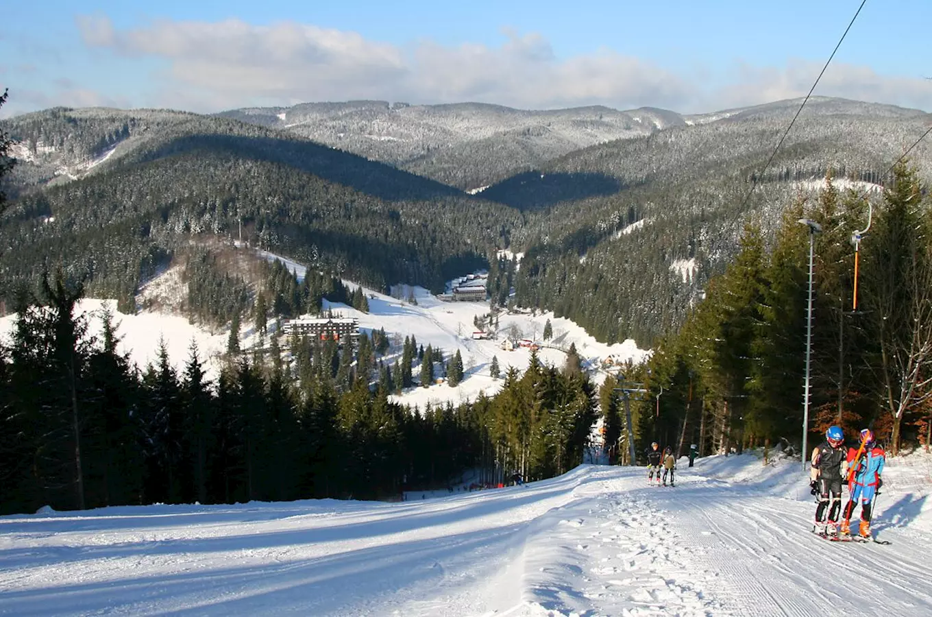 Ski areál Razula ve Velkých Karlovicích nabídne lyžování i na Štědrý den