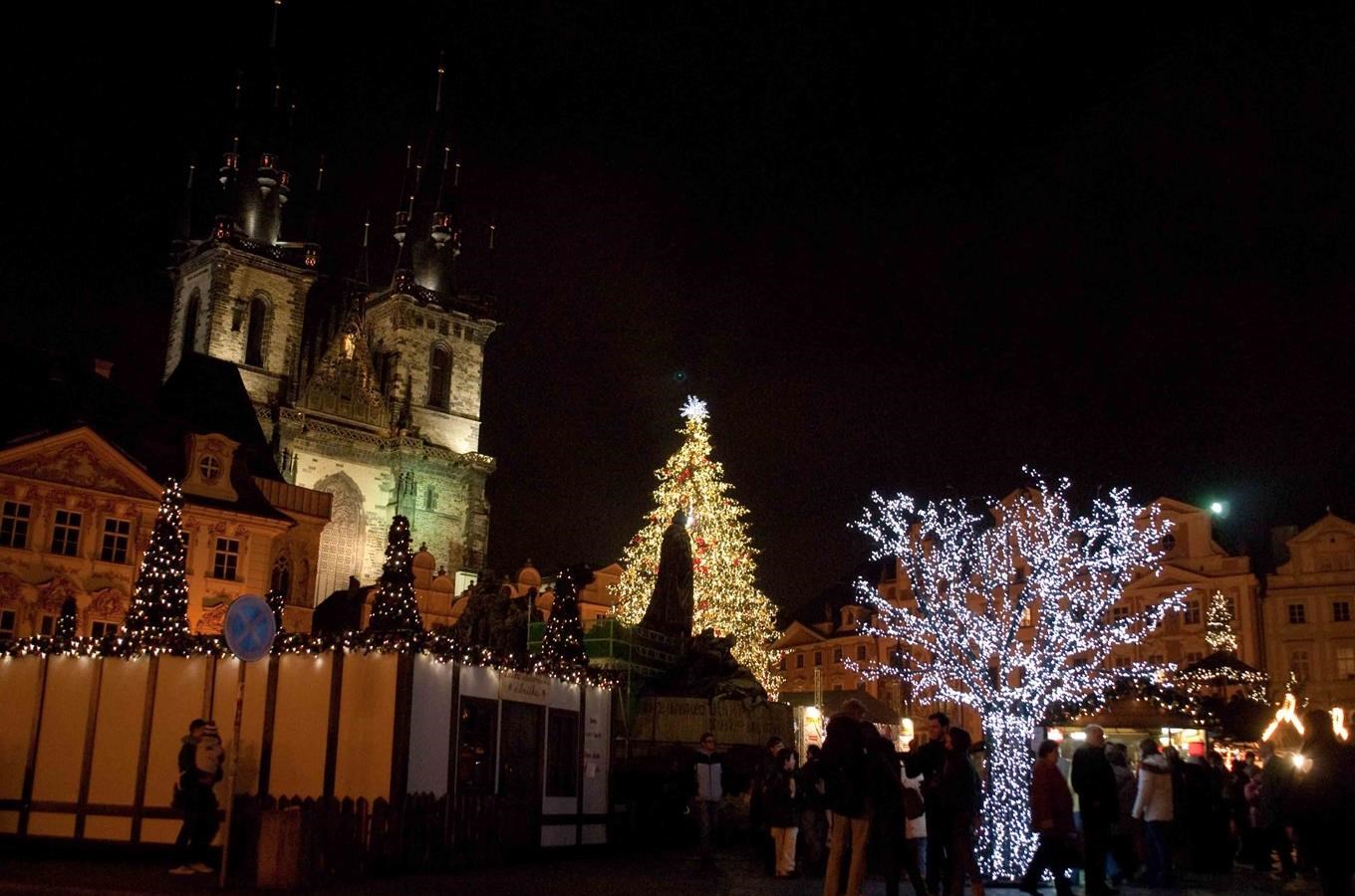 Vánoční trhy na Staroměstském náměstí mají bohatý program